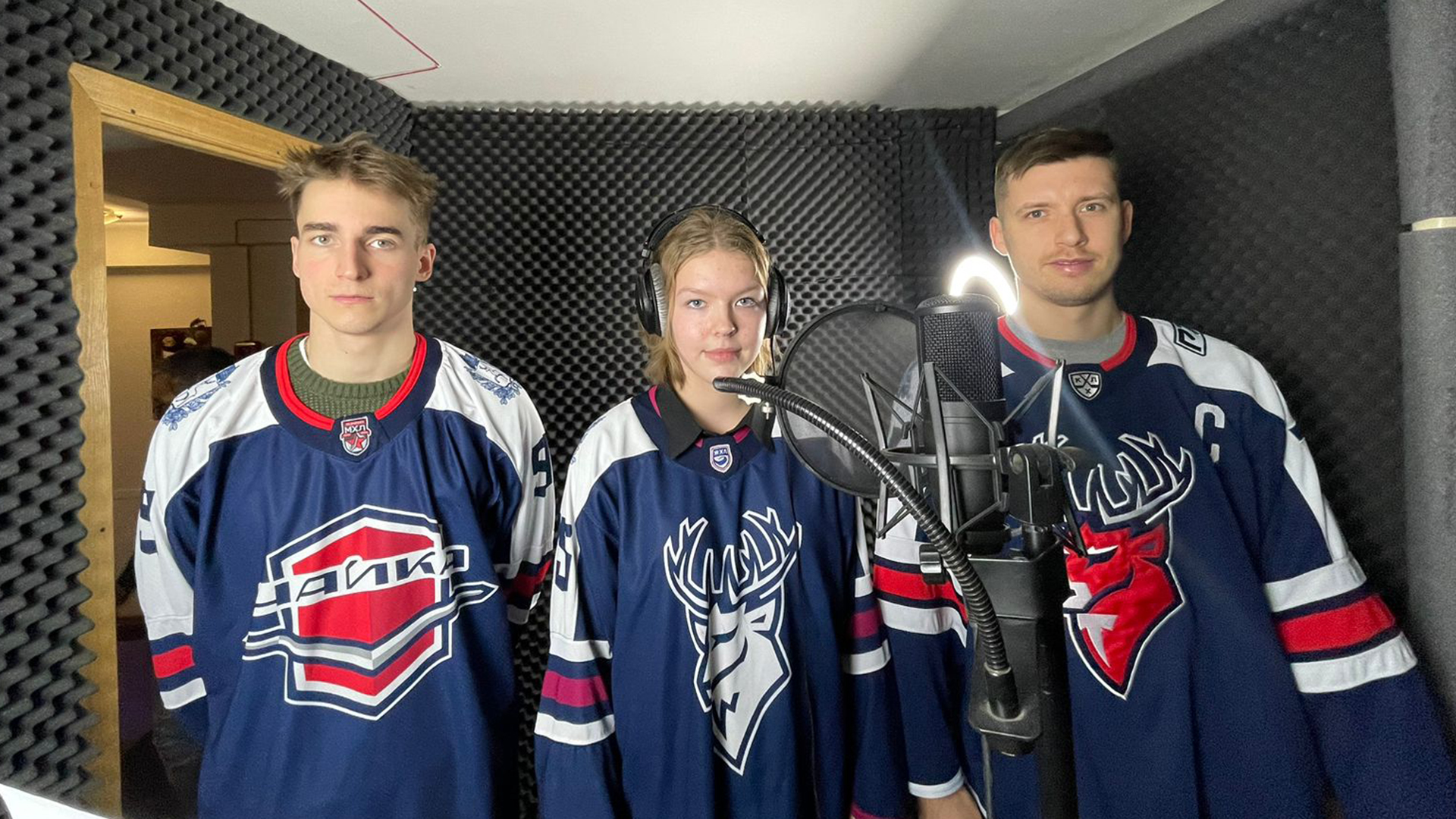 С днем матери!