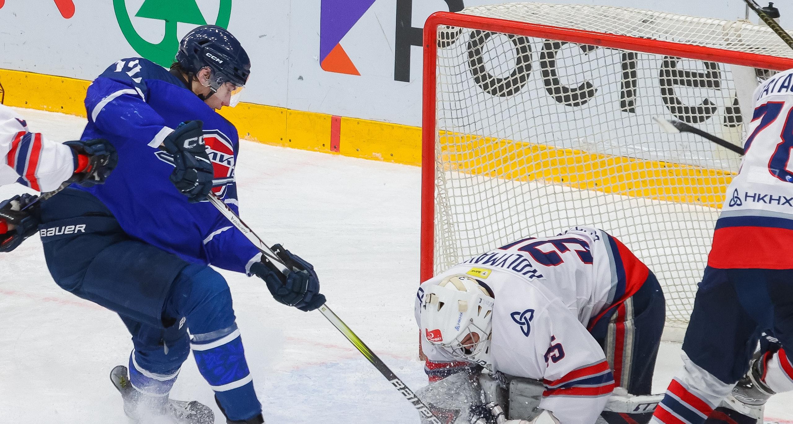 «Чайка» обыгрывает «Реактор»